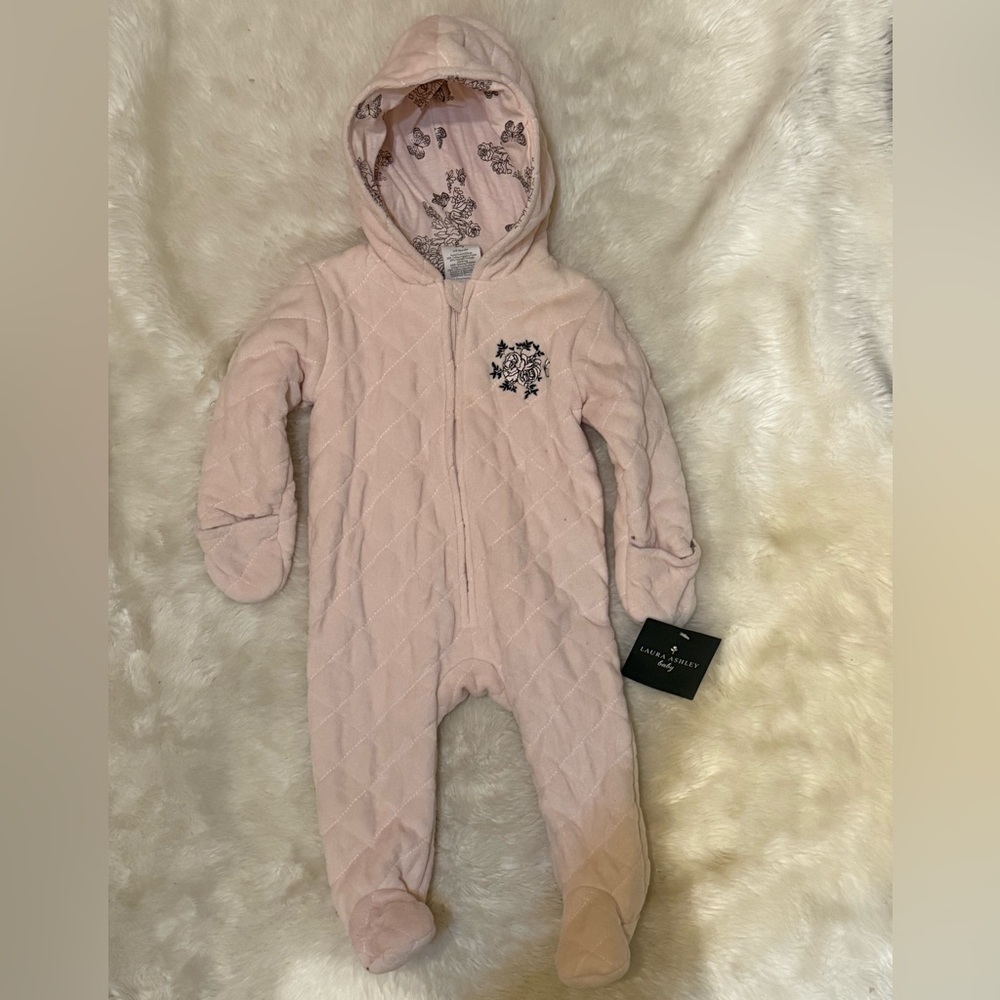 Laura Ashley NWT Baby Pink Quilted Snowsuit. Size 6-9 months